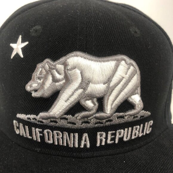 Nwt California Republic Black & Silver Flat Brim Flexfit Baseball Hat Cap - Picture 2 of 8